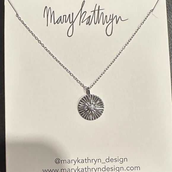 mary kathryn Jewelry - NWT Silver Starburst Pendant Necklace